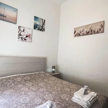 Casa Js By Interhome 因佩里亚